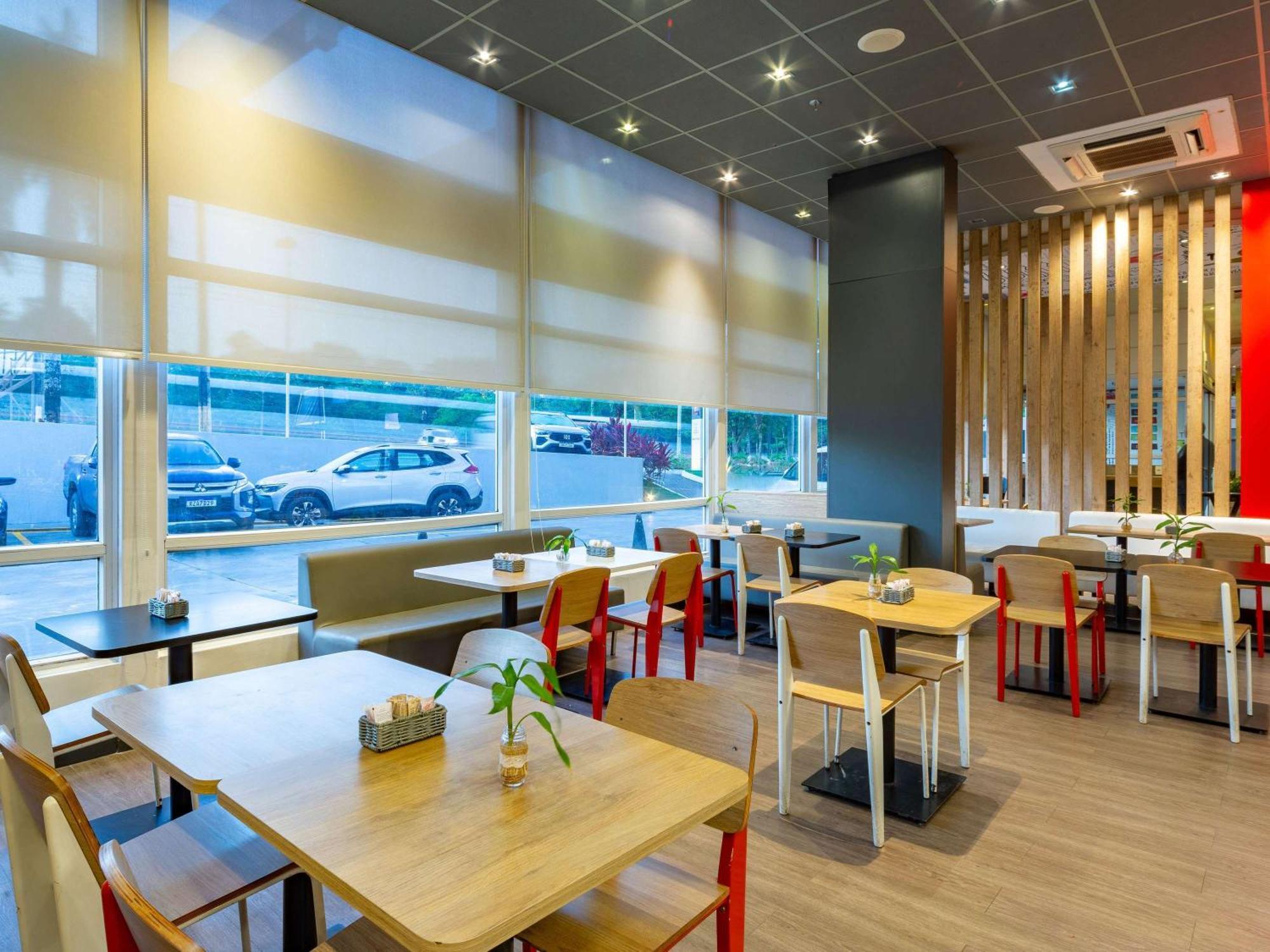 Ibis Manaus Aeroporto Hotell Eksteriør bilde